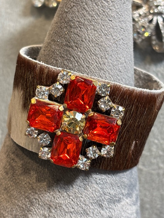Jewelry - Handmade cowhide bracelet with Crystal repurposed brooch! One of a kind!